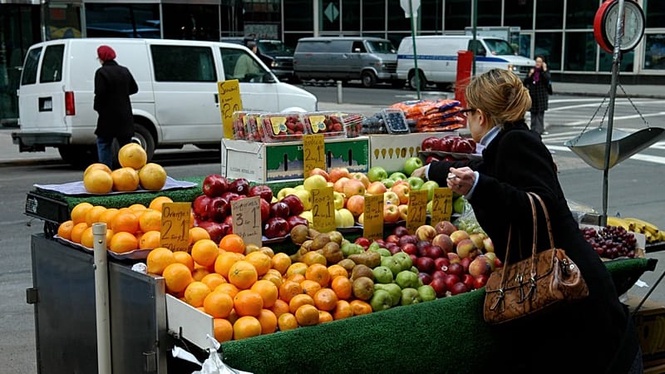 ‘Almost one in three people cannot afford a healthy diet’, UN warns
