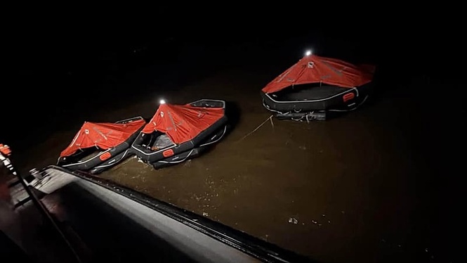 Passenger ferry carrying 116 passengers sinks off the coast of Guyana