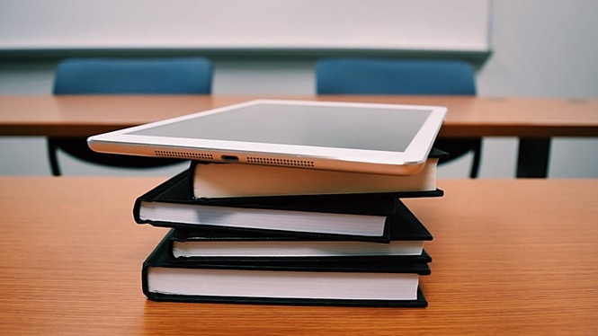 German teacher ill for 17 years fights in court for full salary