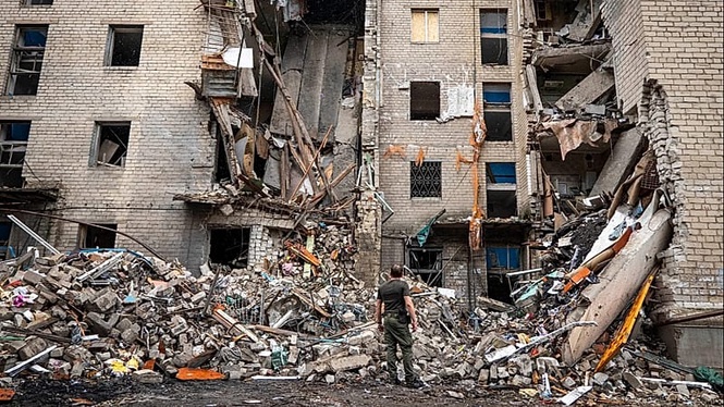 Russian strikes across Ukraine kill at least eight over last 24 hours