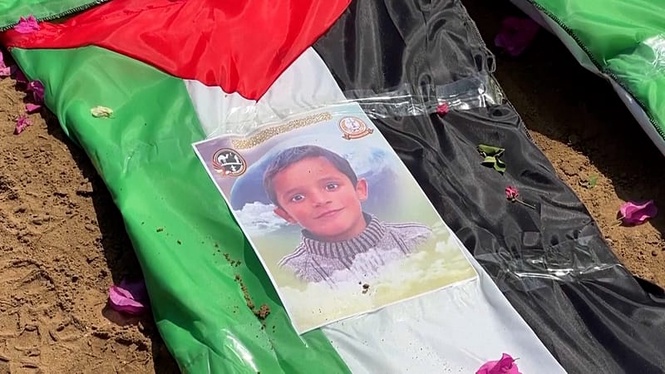 Mass funeral held in Gaza for victims of 2023 air strike