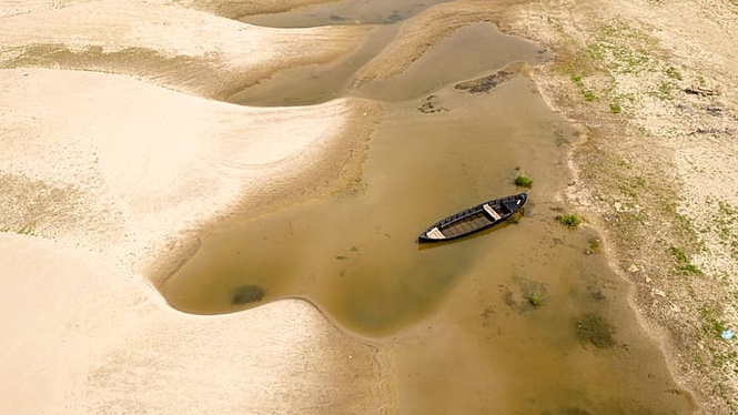 Western Europe sets new temperature record hitting 900 million people worldwide