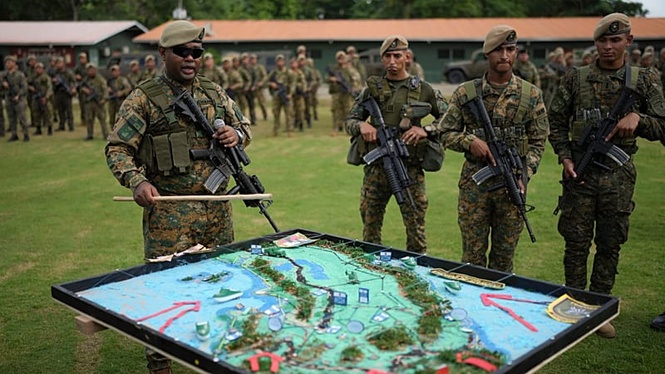 Six Colombian rebels killed in 'message' by President Abelardo de la Espriella's new government