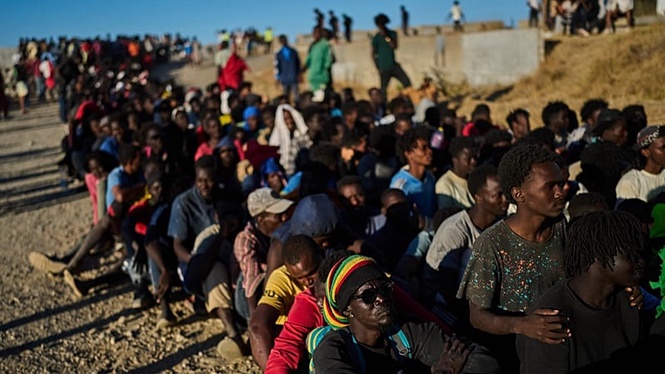 Ceuta leader wants migrant detention centre after mass influx from Morocco