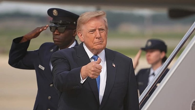 US strikes deal to control 65 billion barrels of Venezuela's oil reserves, Trump says