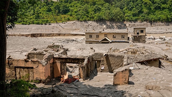 Hundreds of foreign nationals among the missing following deadly Nepal floods