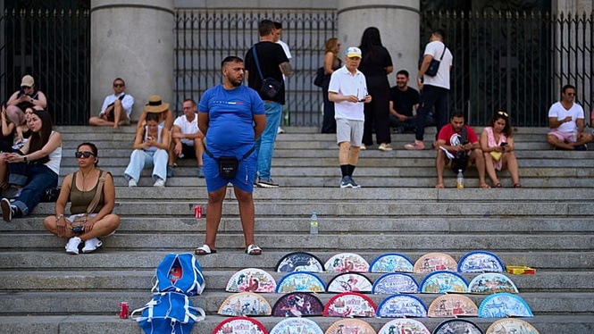 Spain breaks tourism record: 58.1 million visitors by July