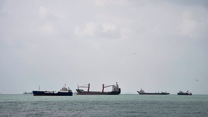 Iranian media report US strike on Iranian oil tanker near Kharg Island