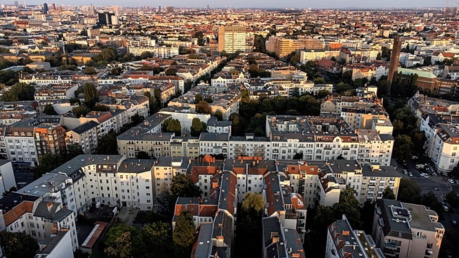 EU moves to curb Airbnb-style rentals to boost long-term housing