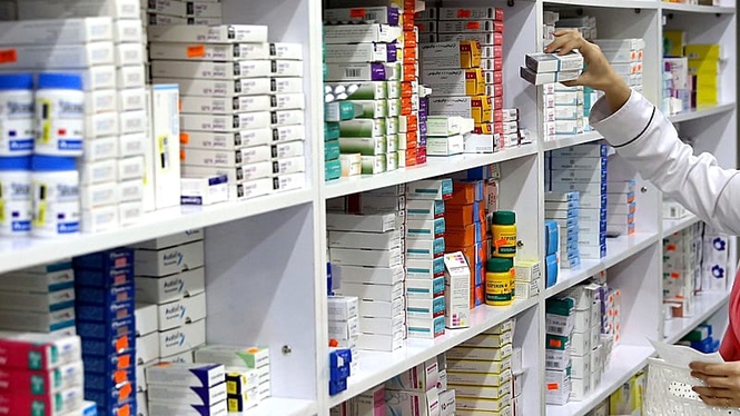 War, sanctions and inflation leave Iran short of hundreds of medicines