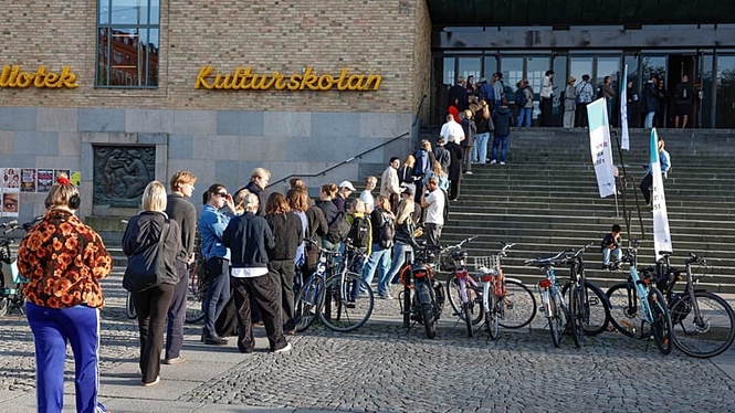 Sweden votes in tight election as far right eyes historic breakthrough