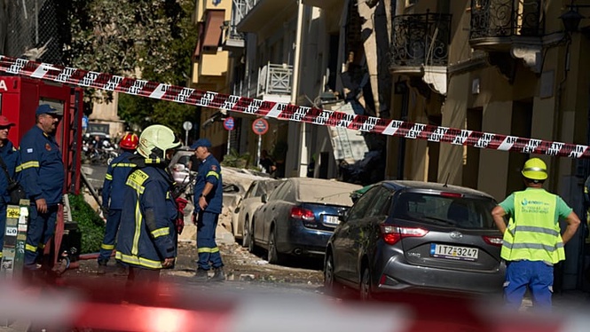 Explosion near Acropolis collapses building in Athens’ Plaka, injuring two