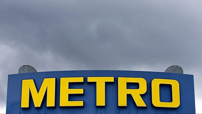 German retailer Metro loses control of Russian business after Putin decree