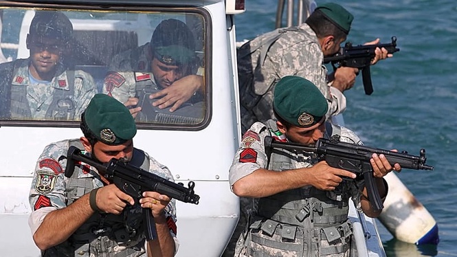 Iran warns no regional oil is safe as IRGC touts new weapons