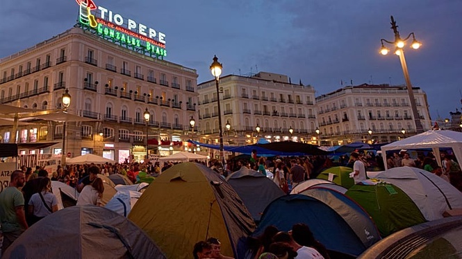 Evicted 87-year-old Madrid pensioner can return home, says tenants union