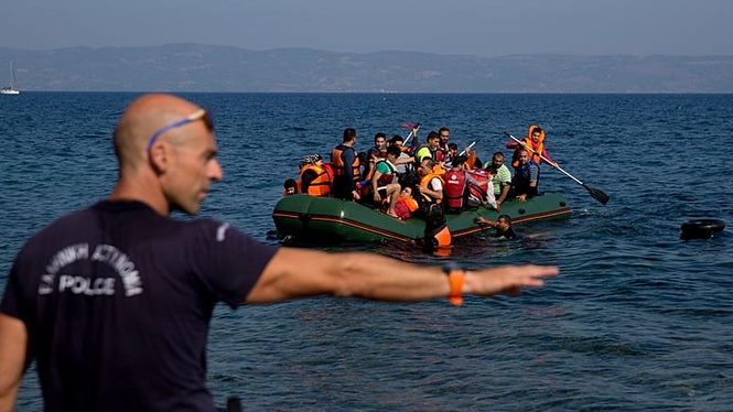 How is Europe tightening borders and speeding up returns? Ask the Euronews AI chatbot