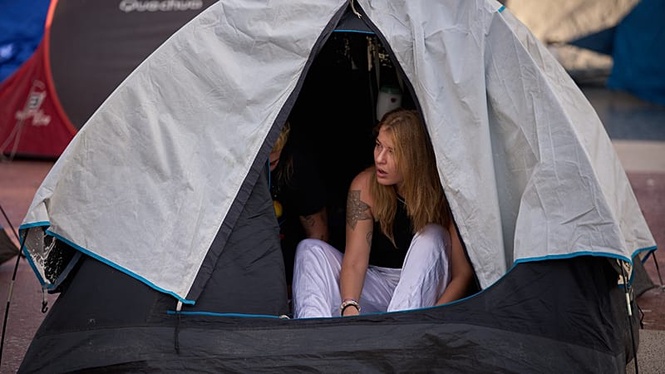 Madrid protesters bang pots to demand action on Spain’s housing crisis