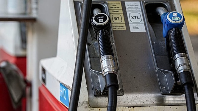 EU says oil reserve release possible amid US pressure