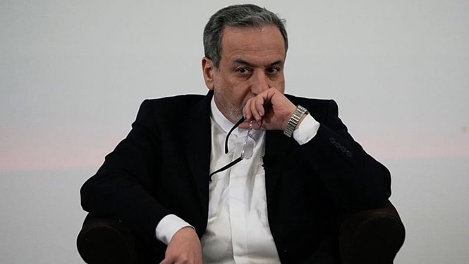 Hardline Iranian MPs move to impeach foreign minister over UN General Assembly talks
