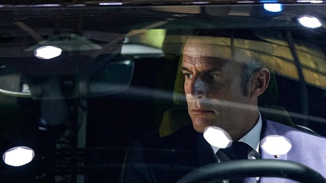 Paris motor show: Macron calls for European preference against China