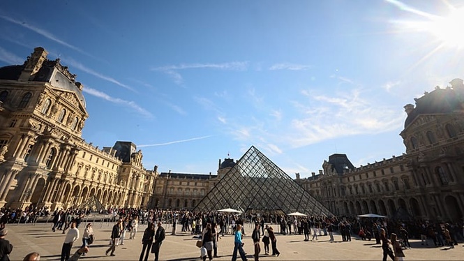 Louvre could be forced to close without major overhaul, director warns