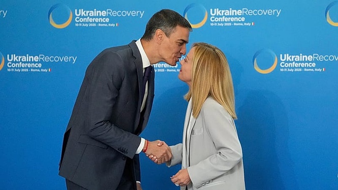 Italy and Spain move to end border dispute after Meloni-Sánchez talks