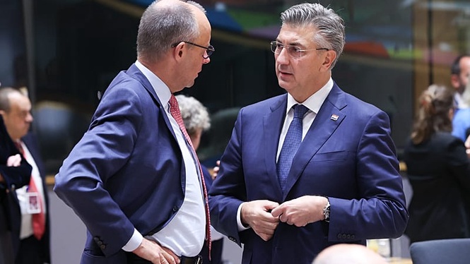 Montenegro moves to settle Croatia disputes threatening its EU membership bid