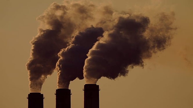 'This is possible': Emissions must fall by 18% in next 4 years to limit worst impacts of global warming
