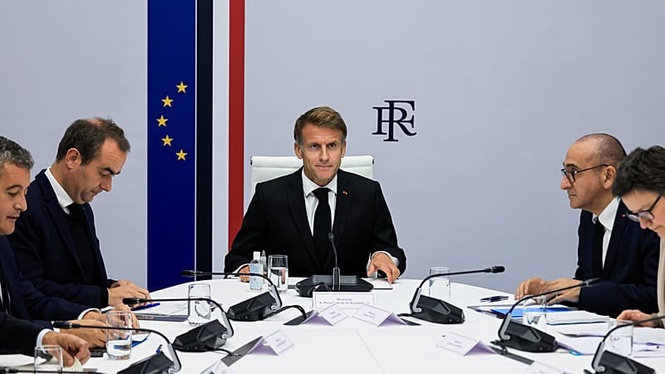In apparent swipe at Trump, Macron slams 'stupid comments' by foreign leaders on France protests