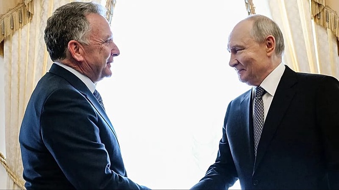 Kremlin open to new Ukraine peace talks as Russia frees US teacher Stephen Hubbard