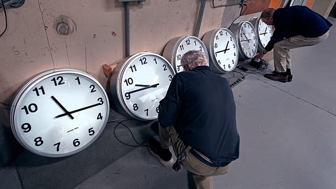 Winter time or summer time? What the science says about the best option for health