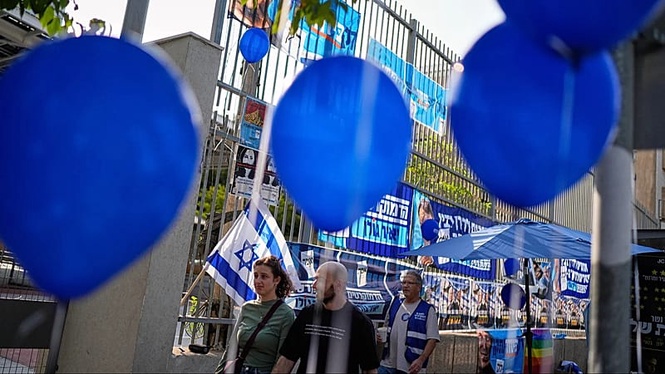 Israel election: Netanyahu bloc leads with more than half of votes counted but short of majority