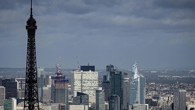 French economy on brink of recession amid GDP fall, rising borrowing costs and budget deadlock