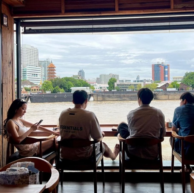 cafes with a view bangkok