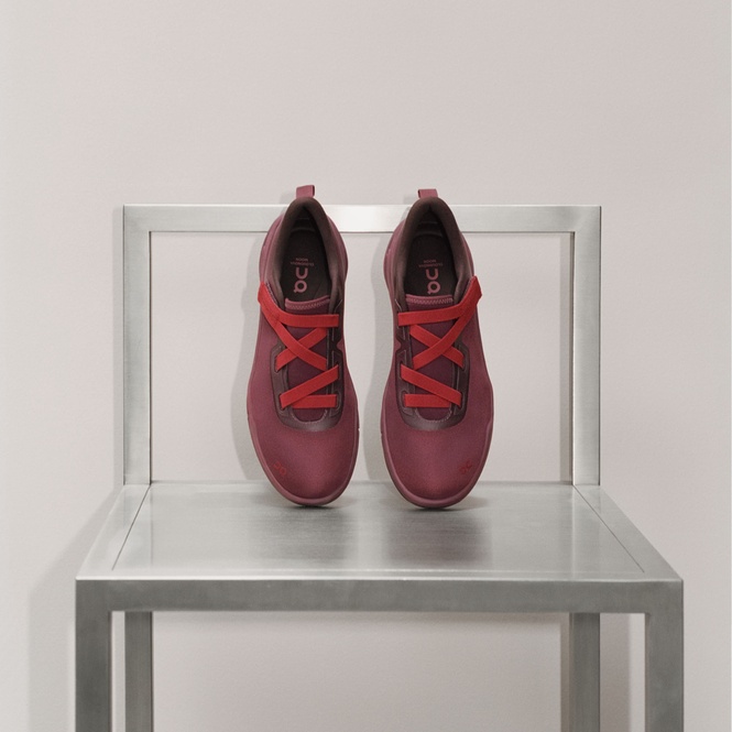 ZENDAYA ON CLOUDNOVA MOON SNEAKERS COLLABORATION SINGAPORE LAUNCH new shoes 2026 2