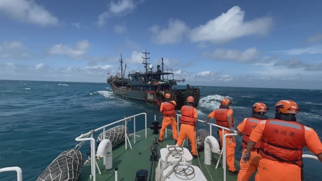 Image from: Exclusive | Taiwan's Coast Guard Is Short of Crews as China Presses