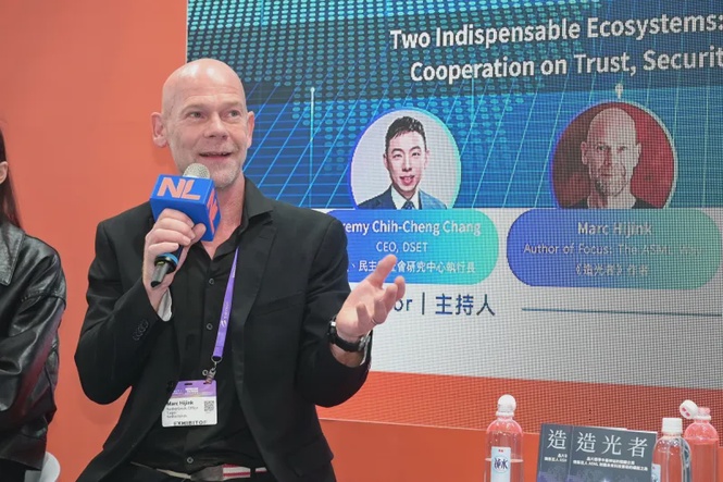 Image from: Could China Catch Up To ASML? Dutch Journalist Warns DUV Chip Tools May Become Next Battleground