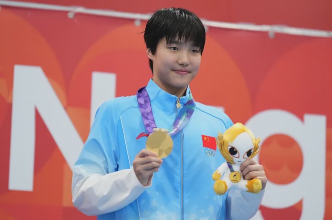 Image from: China's Yu Zidi, 13, Sweeps Third Gold At Asian Games In Nagoya