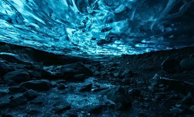 Image from: Four Kilometres Beneath Antarctic Ice, a Dark Lake the Size of a Small Sea Is Exposing the Weak Link in the Hunt for Alien Life