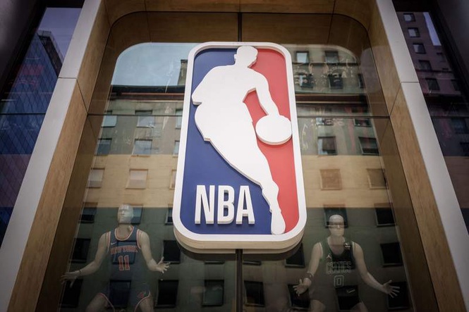 Image from: Trump says he'll attend NBA Finals in New York