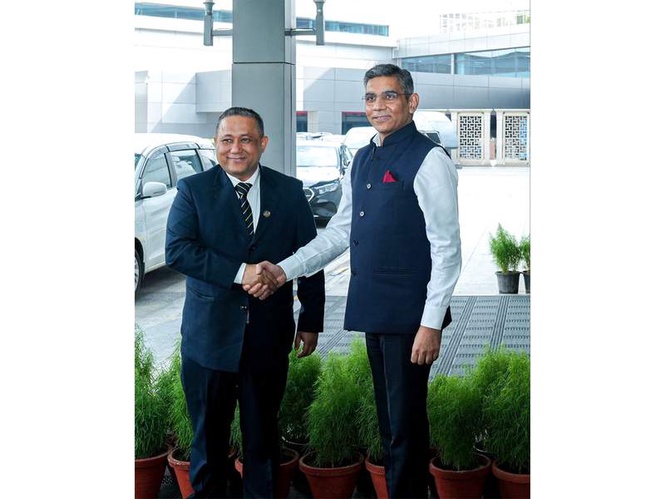 Image from: Nepal Foreign Minister arrives in India on first official visit
