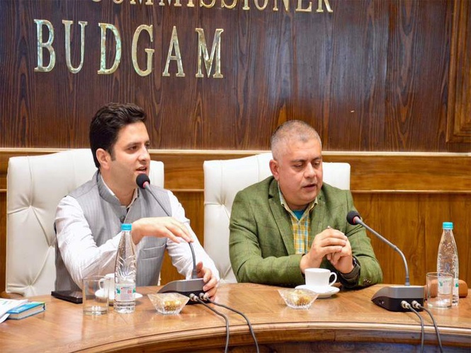 Image from: J-K: Chief Principal Census Officer chairs review meeting on ongoing census operations along with Budgam DC