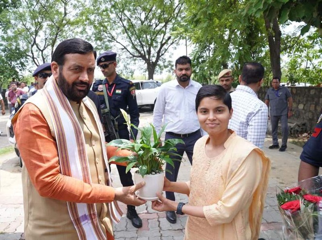 Image from: Haryana CM Saini unveils state’s green vision with 1.5 cr sapling drive