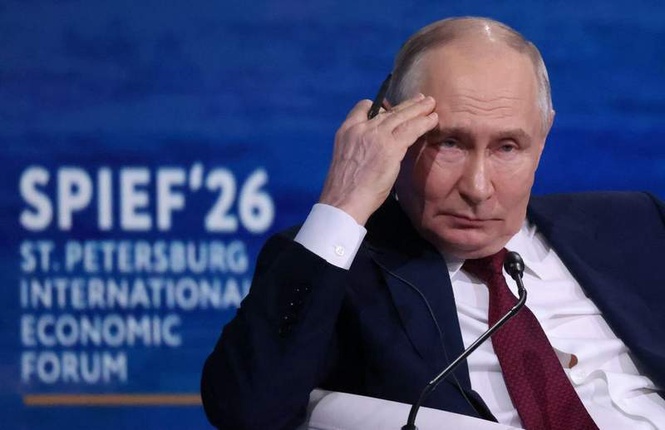 Image from: 'No point!' Vladimir Putin rejects 'Rambo' Volodymyr Zelensky's call for peace meeting