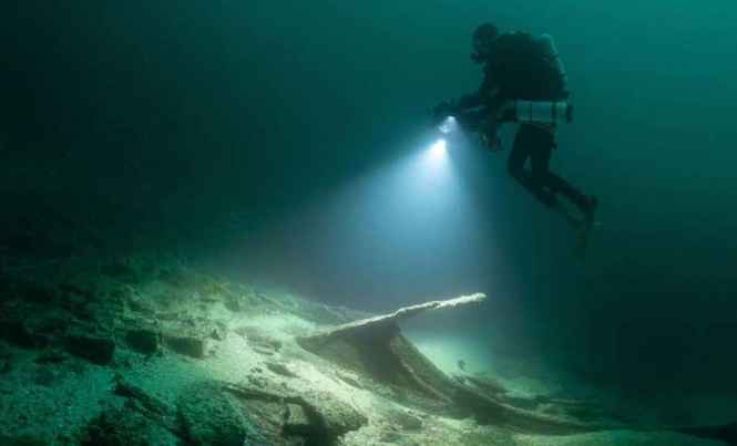 Image from: Divers Pulled a Tiny Figurine From an Italian Lake After 3,000 Years Underwater, Its Creator’s Fingerprints Are Still Visible
