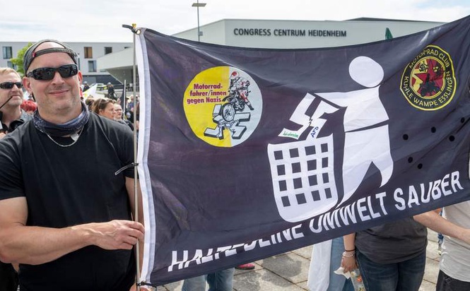 Image from: Activists serve far-right AfD members swastika-shaped vegan mince