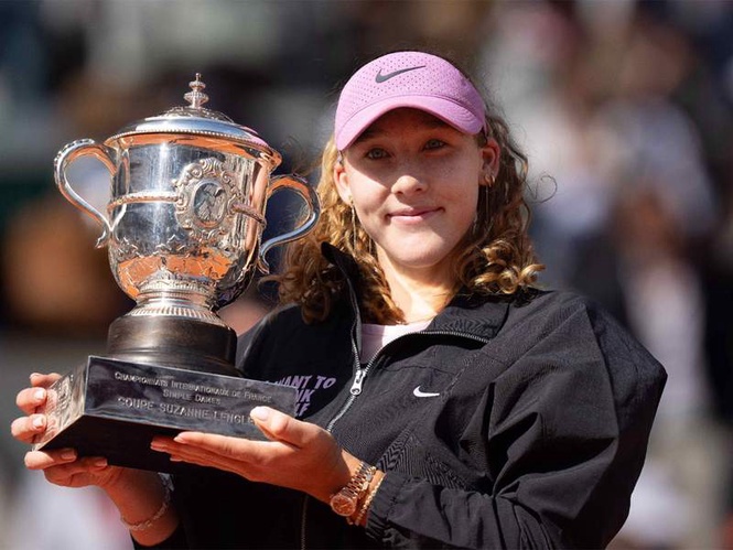 Image from: Mirra Andreeva wins first Grand Slam at French Open