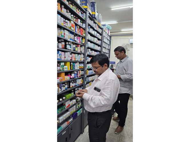 Image from: Telangana DCA inspects 166 medical shops in drive against online pharmacies, issues notices to 41