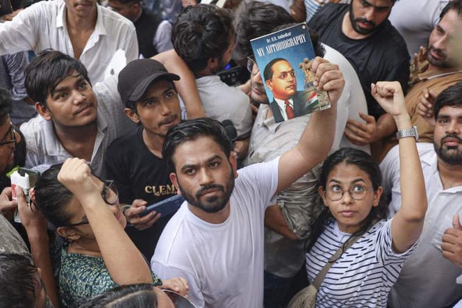 Image from: ’Our agitation will continue until Union minister Pradhan resigns’: CJP founder Dipke