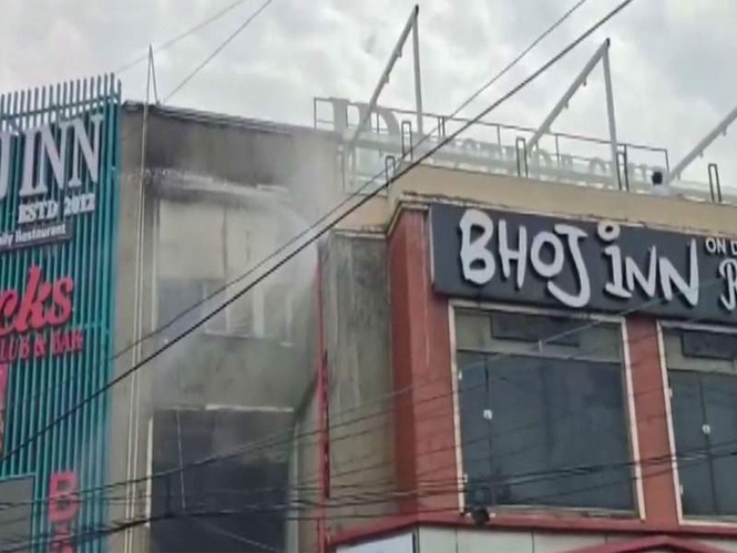 Image from: Madhya Pradesh: Fire erupts at Bhopal restaurant; goods worth lakhs gutted